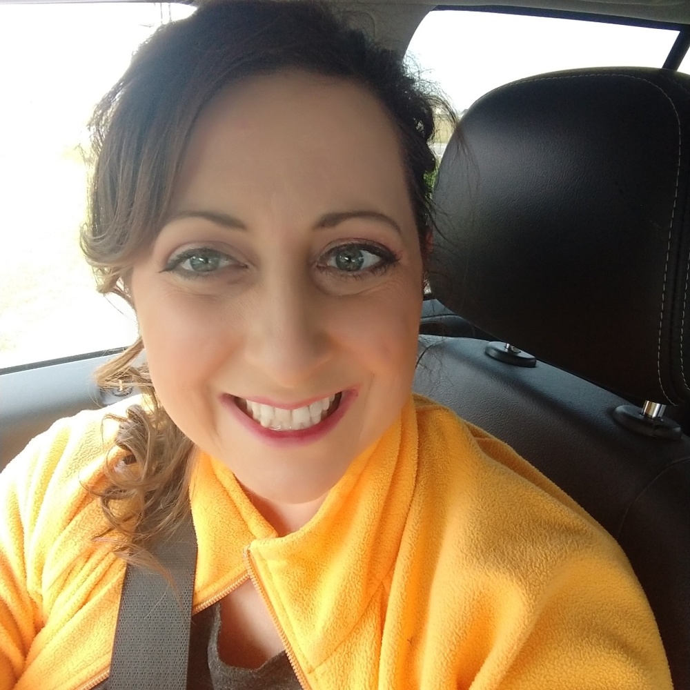 Meet your Posher, Rebekah